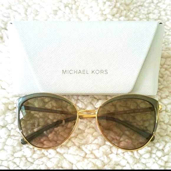 Michael Kors Key Biscayne Sunglasses - Picture 5 of 10